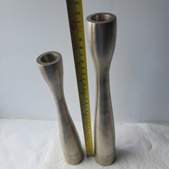 Vintage Pair Candle Holders, Tall Heavy Metal Taper Dinner Candle Holder. - Picture 4 of 7